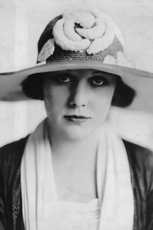 The actor Edna Purviance, Popcorn Reviews