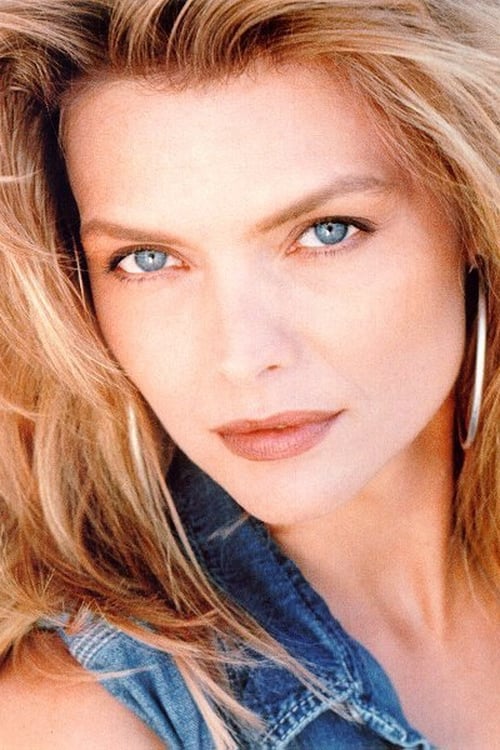 The actor Michelle Pfeiffer, Popcorn Reviews